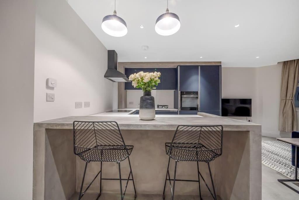 Trendy 2 Bedroom 2 Bathroom Apartment Minutes From Seafront In St Leonard'S Hastings St Leonards-on-Sea Buitenkant foto