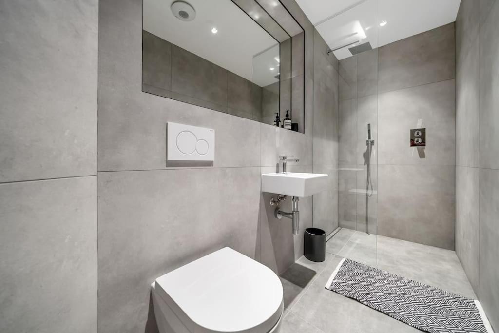 Trendy 2 Bedroom 2 Bathroom Apartment Minutes From Seafront In St Leonard'S Hastings St Leonards-on-Sea Buitenkant foto